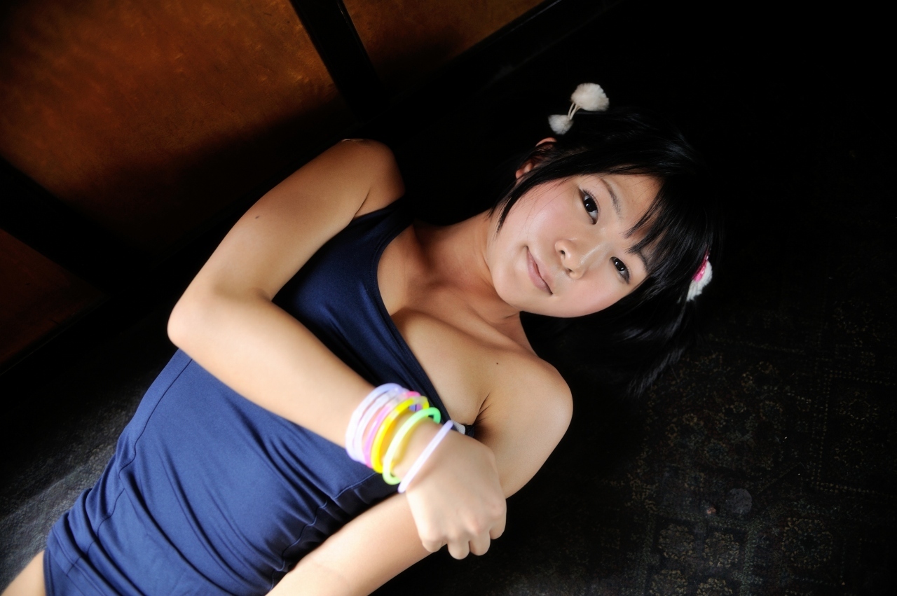 [Cosplay]  Hot Flute Student Pigtails & Perfect Ass 2